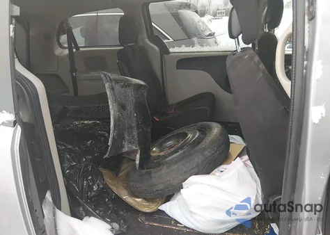 2014 Dodge Grand Caravan Sxt z USA, uszkodzony, nr VIN 2C4RDGCG6ER252829